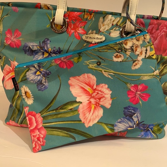 Think Bee Floral Tote Bag - Picture 4 of 10